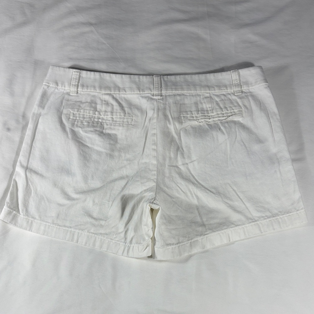 J. Crew womens white basic flat front 5" inseam Bermuda shorts - size 14 - Picture 3 of 10
